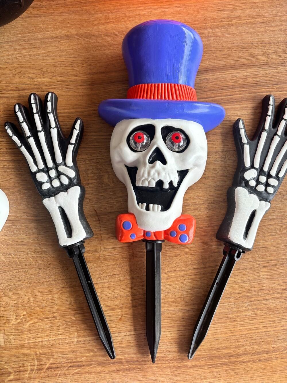 Skull Top Hat Halloween Blow Mold Set Head & Hands Yard Decor Paper Magic Group